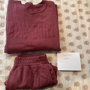 Daily drills monochrome set